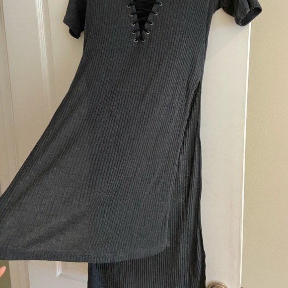 High Low Slit Emma & Sam top - Picture 2 of 4